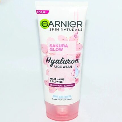 Garnier Sakura Glow Hyaluron Face Wash 100 ml
